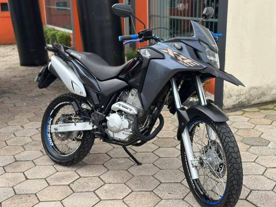 HONDA XRE 300 ABS HONDA XRE 300 ABS